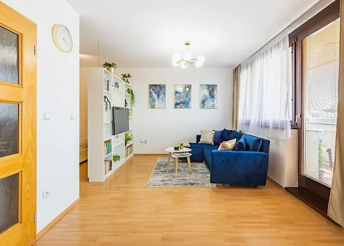Sancova Panorama Loft Apartman *